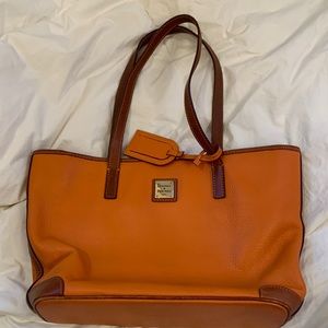 Dooney & Bourke purse
